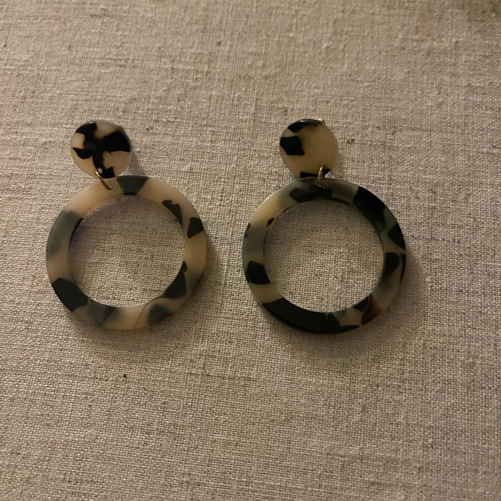 Brand new tortoise shell earrings